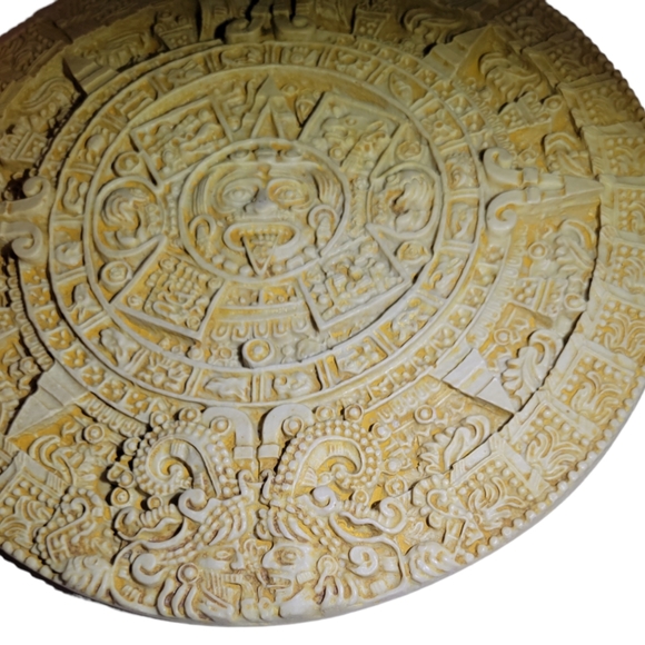 Ceramic 10.5" Round Aztec Calendar Wall Art Mexico. Gorgeous intricate detailed - Picture 2 of 6